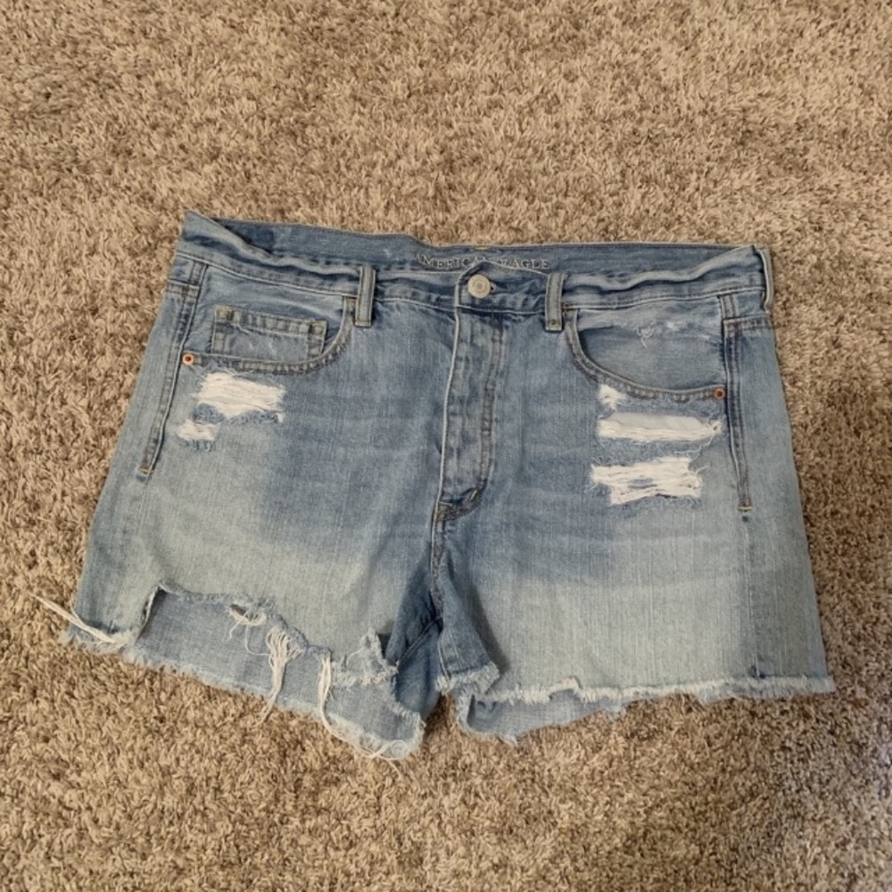 American Eagle distressed shorts